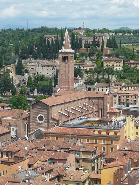 Explore Verona: Your Essential Travel Guide to Italy's Enchanting City of History and Romance