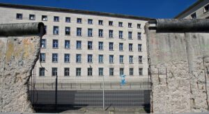Berlin Travel Guide: Experience the City&rsquo;s Rich History, Culture, and Vibrant Modern Life