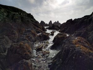 Discover Cornwall: A Comprehensive Travel Guide to Coastal Wonders, Rich Heritage, and Local Flavors