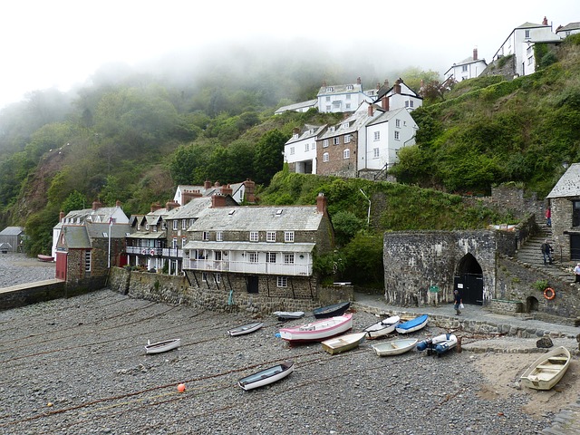 Cornwall Uncovered: Your Essential Travel Guide to Stunning Landscapes, Charm, and Local Culture