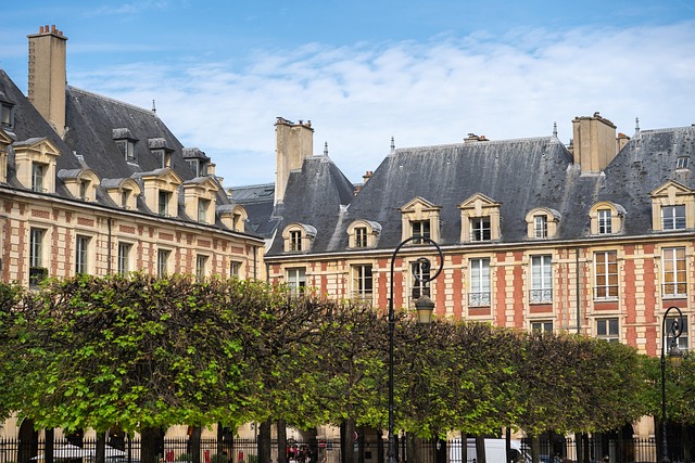 Paris Unveiled: Your Essential Travel Guide to Iconic Landmarks, Hidden Gems, and Local Flavors